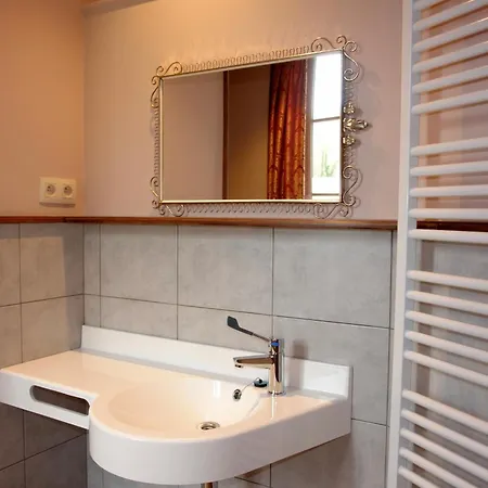 度假居 Renting A Whole Castle For Your Holiday Why Not Vireux-Wallerand